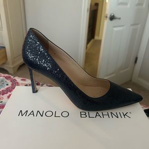 MANALO HEELS